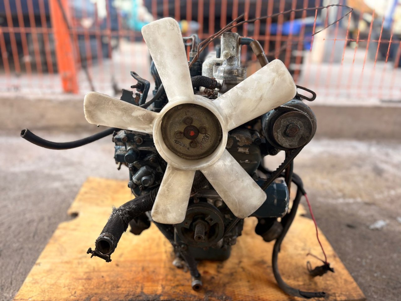 MOTOR ESTACIONARIO KUBOTA V1200-586402