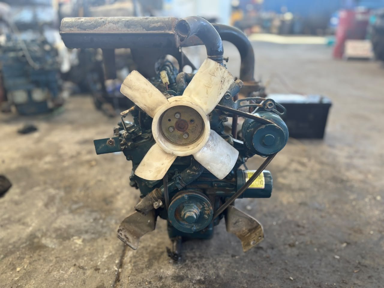 MOTOR ESTACIONARIO KUBOTA D722-WU4164