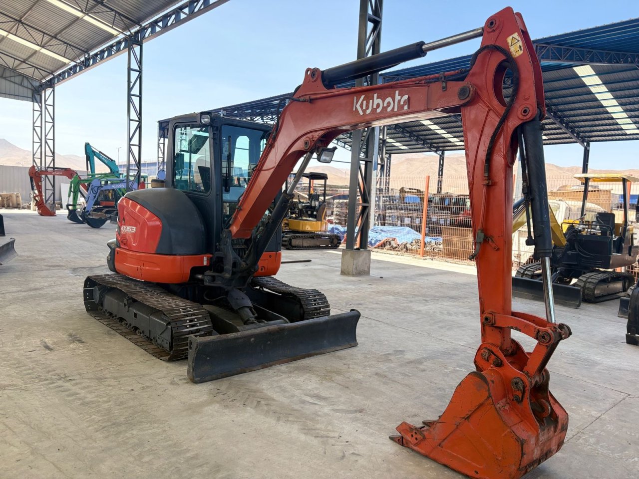 MINIEXCAVADORA KUBOTA KX163-5