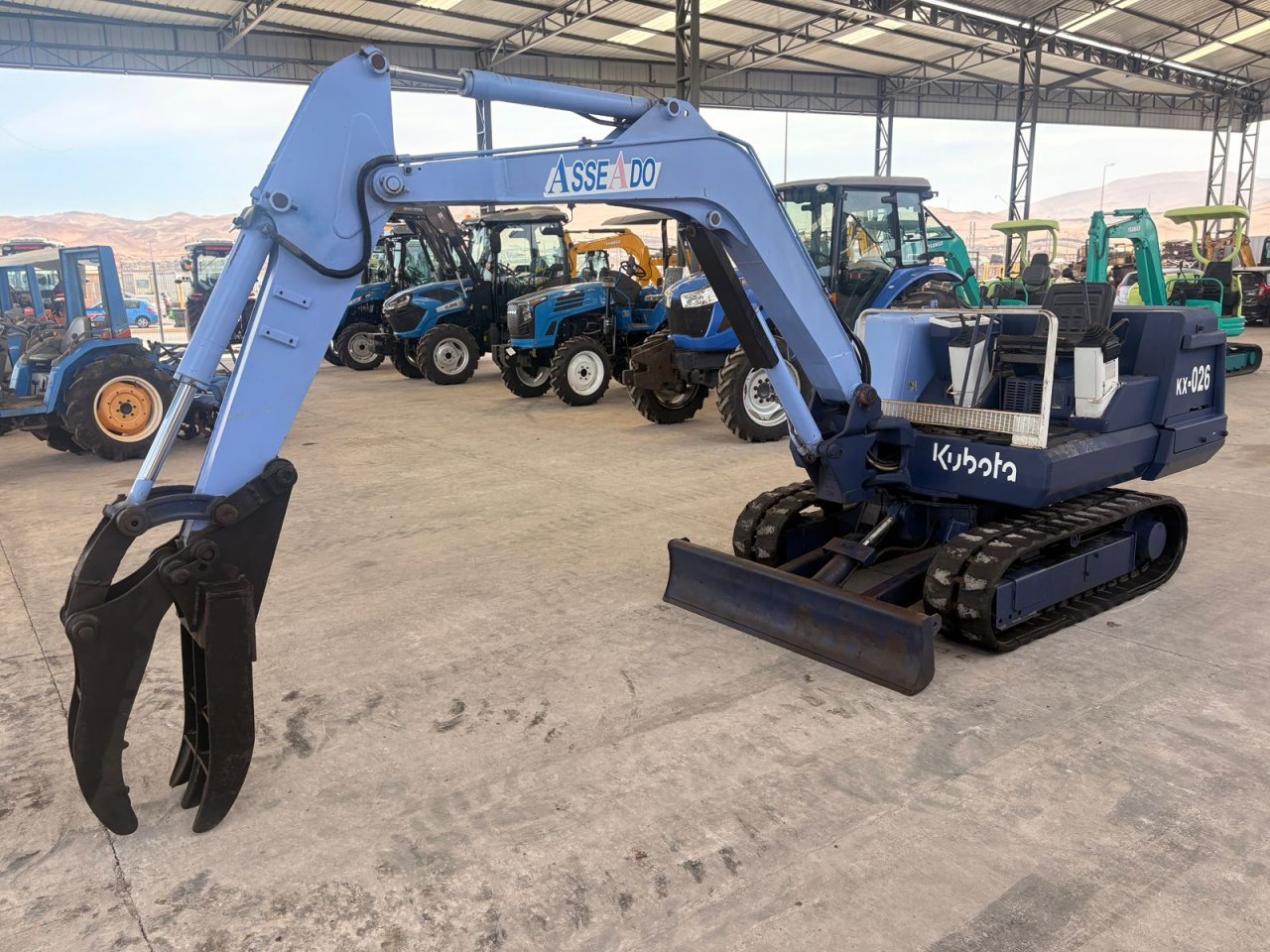 KUBOTA ASSEADO KX-026