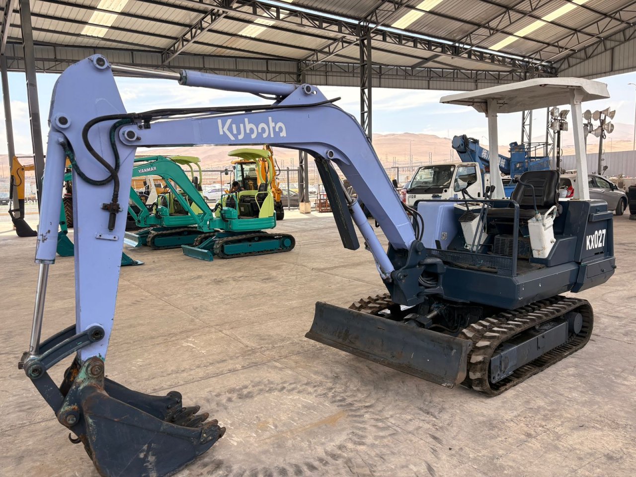 KUBOTA KX 027