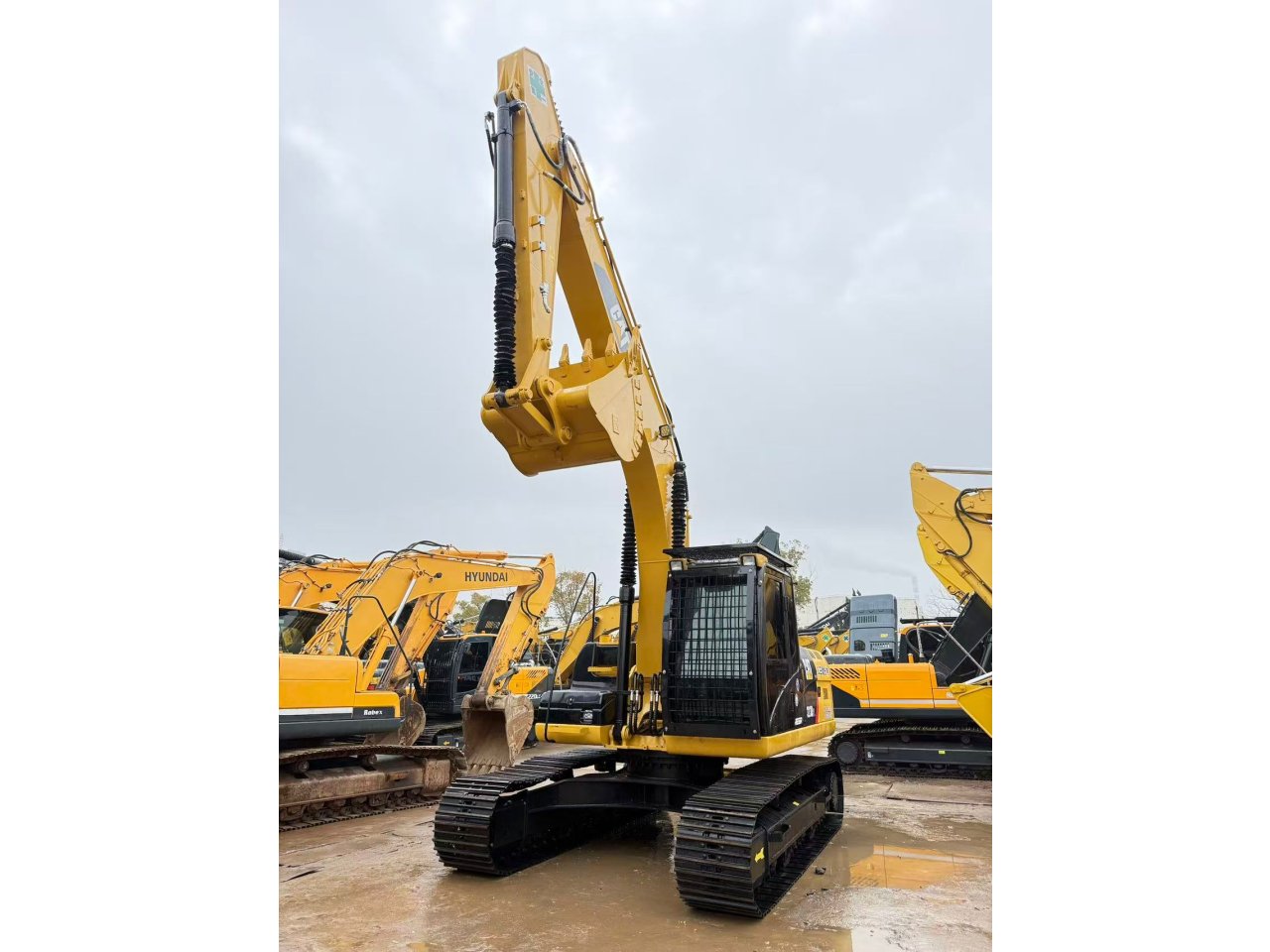 EXCAVADORA CAT 323D2L(11444)