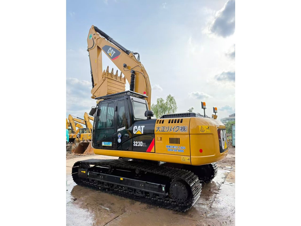EXCAVADORA CAT 323D2L(11434)
