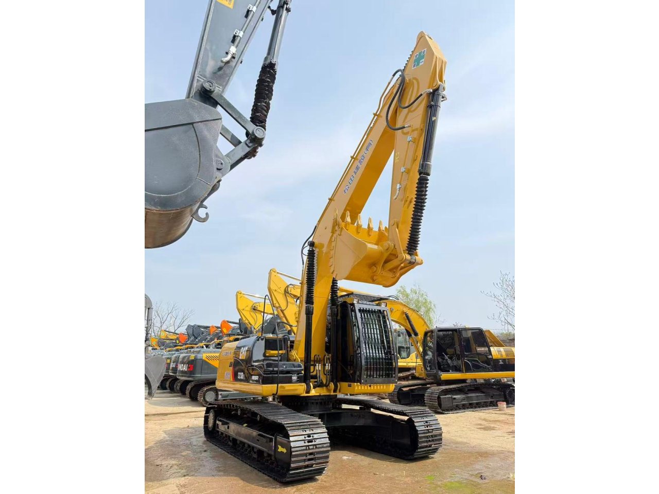 EXCAVADORA CAT 323D2L(11389)