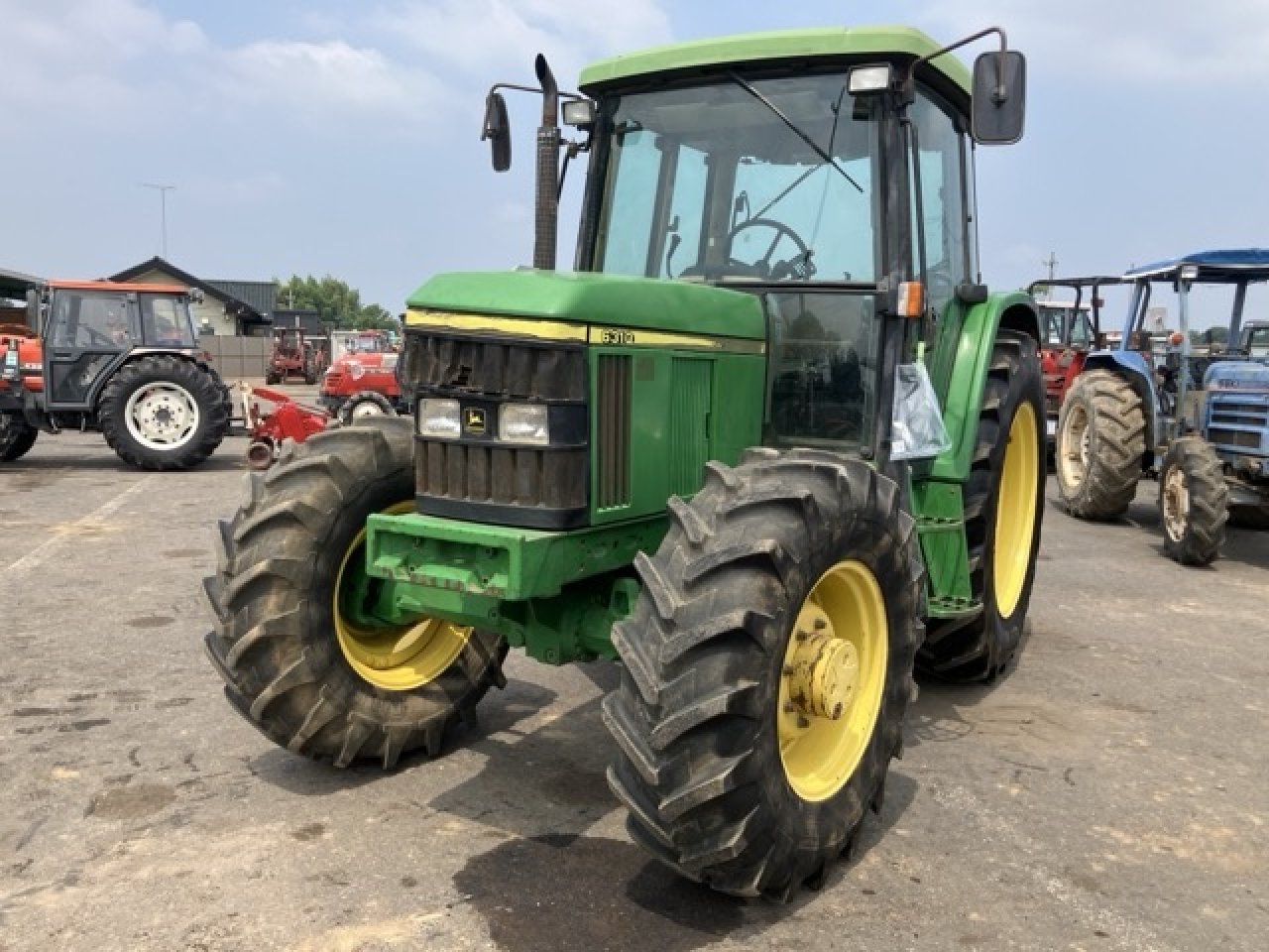JOHN DEERE 6310